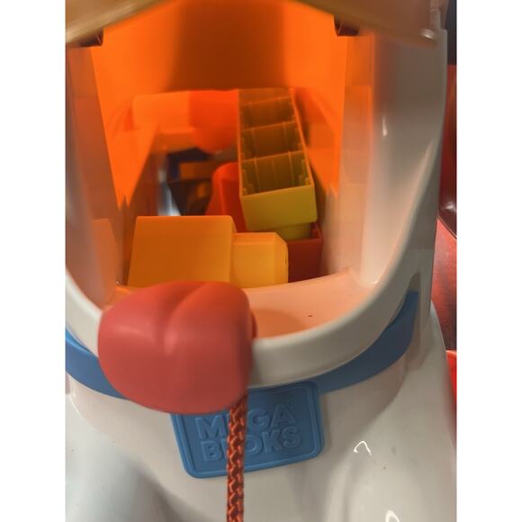 Vintage Mega Bloks Pull-Along Puppy Preschool Building Set - Picture 2 of 8